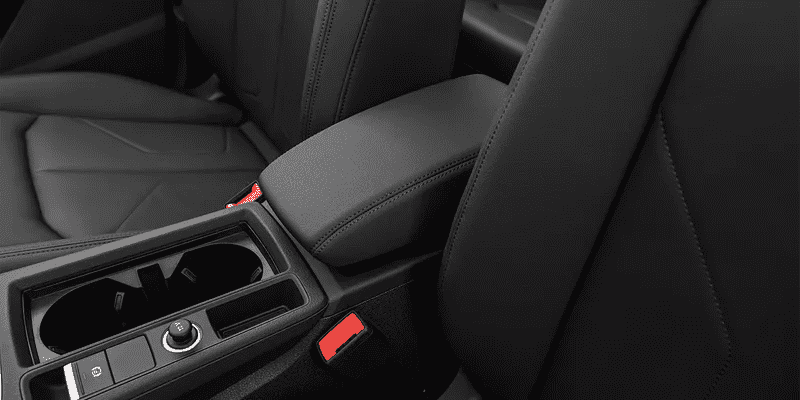 audi-q3-front-center-console-with-closed-lid-from-drivers-side-looking-down